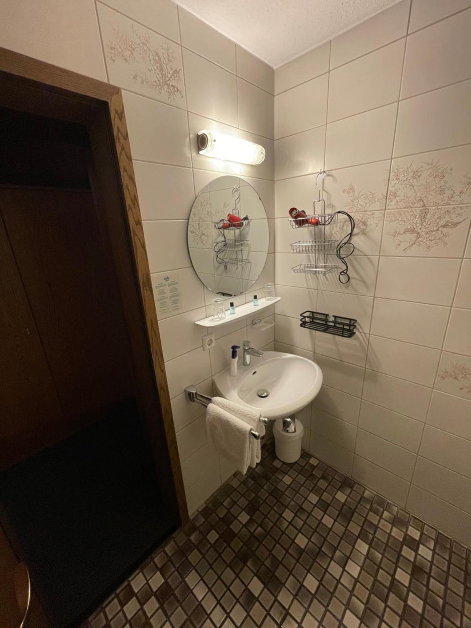 Landgasthof Schuetzen Tengen Extérieur photo